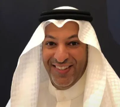 أول شخصية عربية في المنصب.. آل سرور نائباً لرئيس غرفة التجارة الدولية في باريس