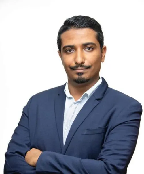 الدبوس يتوج اختراعاته بـ”ريبوت” طائر يقيس إنتاج آبار النفط