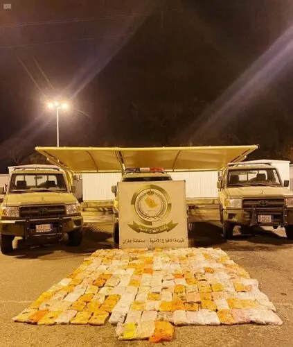 مواطن وامرأتان يحاولون تهريب 224 كيلوغراماً من الحشيش