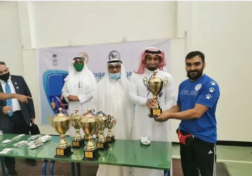 ناشئو وكبار الخويلدية أبطال رفع الأثقال.. وشباب النادي ثانياً