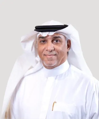 نادي الخليج :دكتوران في قائمة الربعان.. و3 مهندسين.. و 4 من القطاع الخاص