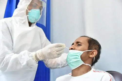 إصابات “كورونا” تعاود كسر حاجز الـ1000 حالة