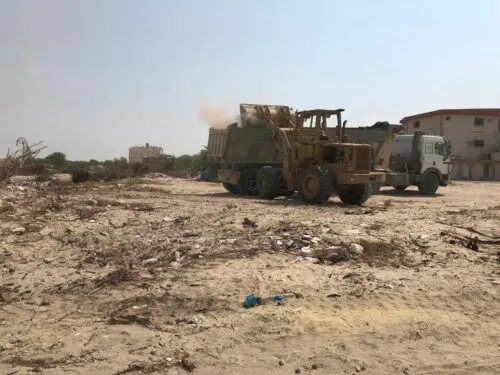 حملة نظافة في صفوى.. والبلدية تلوح بمعاقبة شاحنات الأنقاض
