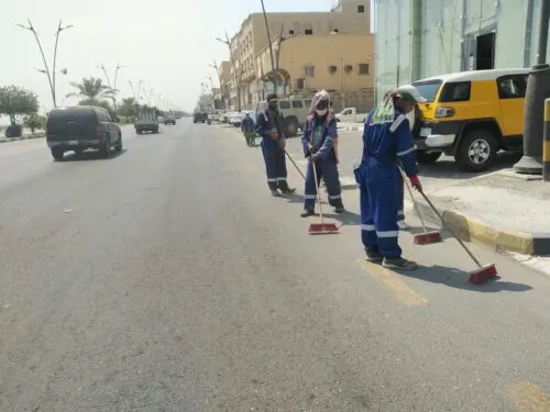 عنك تتخلص من 1544 متراً مكعباً من الأنقاض مجهولة المصدر