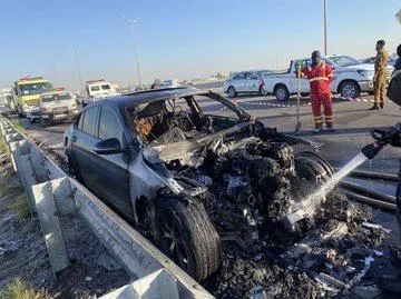 بعد احتراق “المرسيدس”.. أبواب مركباتها مُهددة بالانفصال المفاجئ