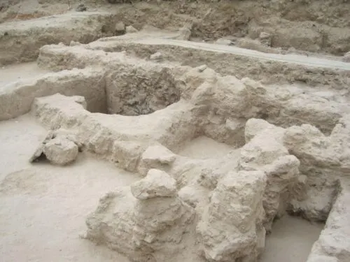 [موروث] تاروت ودارين.. الأمكنة وسردياتها في اللّفائف والحوليات