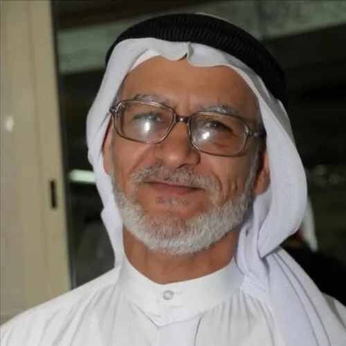 إبراهيم آل حسين.. عالج المرضى بالابتسامة قبل الدواء