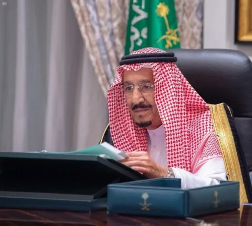 مجلس الوزراء: 500 ألف ريال لذوي كل عامل في القطاع الصحي توفي بسبب “كورونا”