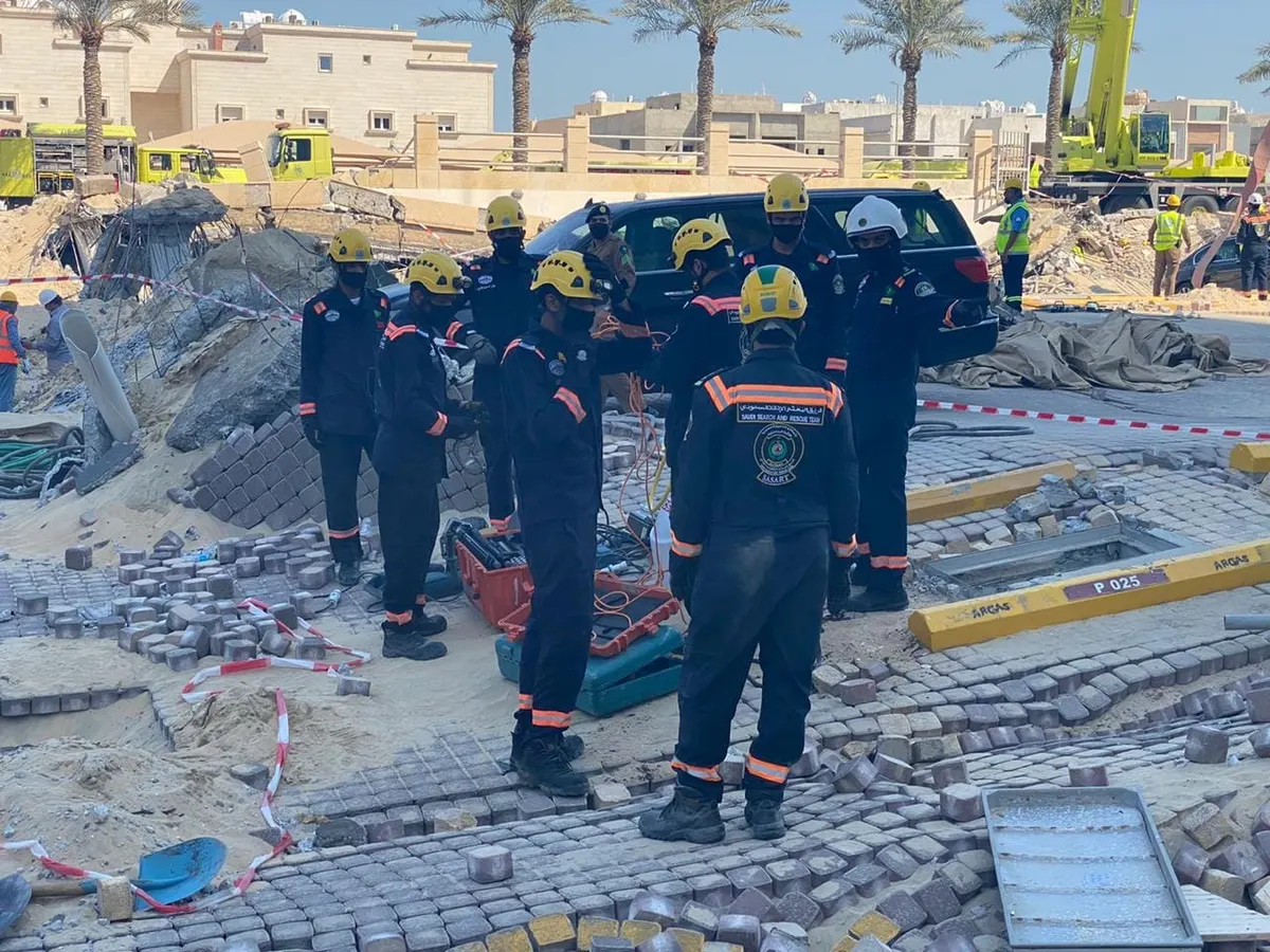 [عاجل] العثور على جثة تحت أنقاض مواقف برج السعيد