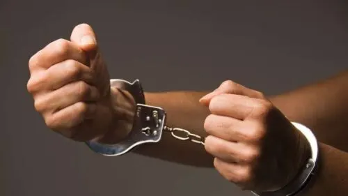 3 سوريين يجمعون مليون ريال من عمليات نصب واحتيال