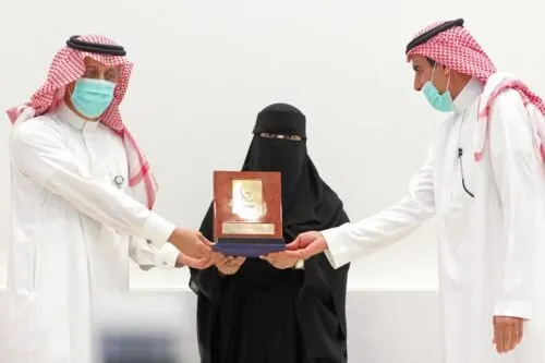 “التعليم” تكرم الفائزين بجوائز “موهبة” وتدشن منصة للكشف عن الموهوبين
