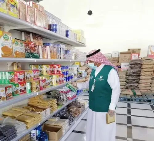 432 جولة تفتيش لمتابعة التزام المنشآت احترازات “كورونا”