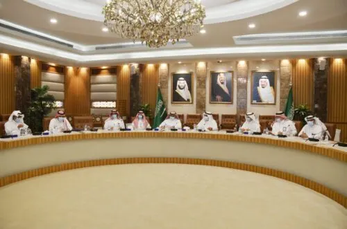 تحفيز موظفي وموظفات أمانة الشرقية بجائزة التميز