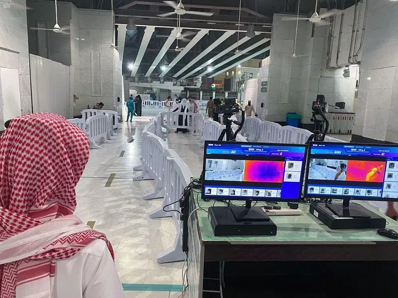 انتبه.. إذا كانت حرارتك مرتفعة فلن تتمكن من دخول الحرم المكي