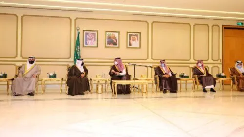 نائب أمير الشرقية يلتقي رئيس اتحاد غرف الخليج