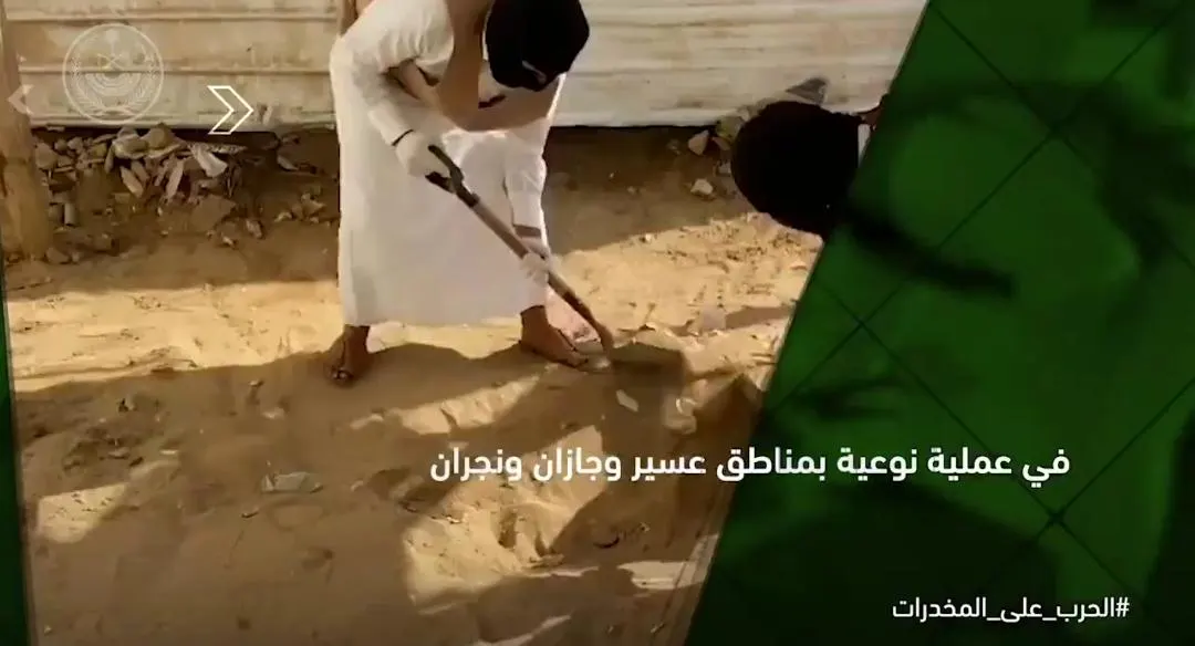 ..والأبطال كانوا لهم بالمرصاد.. 13 مهرباً يحاولون إغراق المملكة بـ2.4 مليون قرص إمفيتامين و1.2 طن حشيش