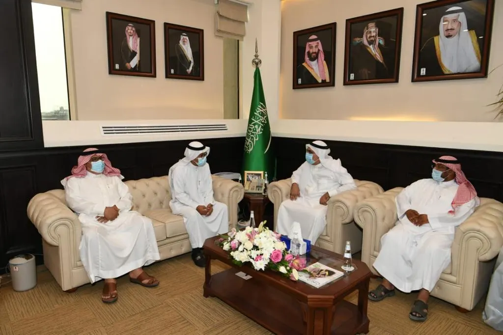 بعد الاستجابة لطلباتهم.. المزارعون والتجار يشيدون بتطوير سوق الخضار والفواكه