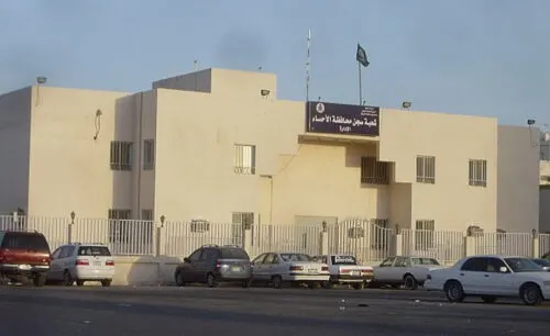 سجناء الأحساء يزرعون مليون شجرة في متنزه جبل الشعبة
