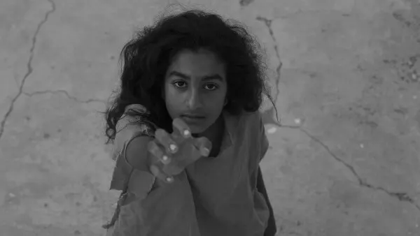 المملكة بأبيض وأسود تنافس على أوسكار بـ”سيدة البحر”