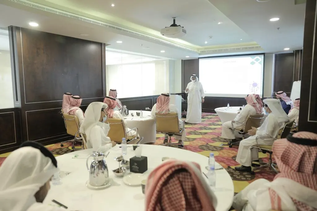 في الإنترنت.. خصوصية النساء كذبة.. ومسّ الأمن جريمة.. والقانون لا يحمي المغفّلين