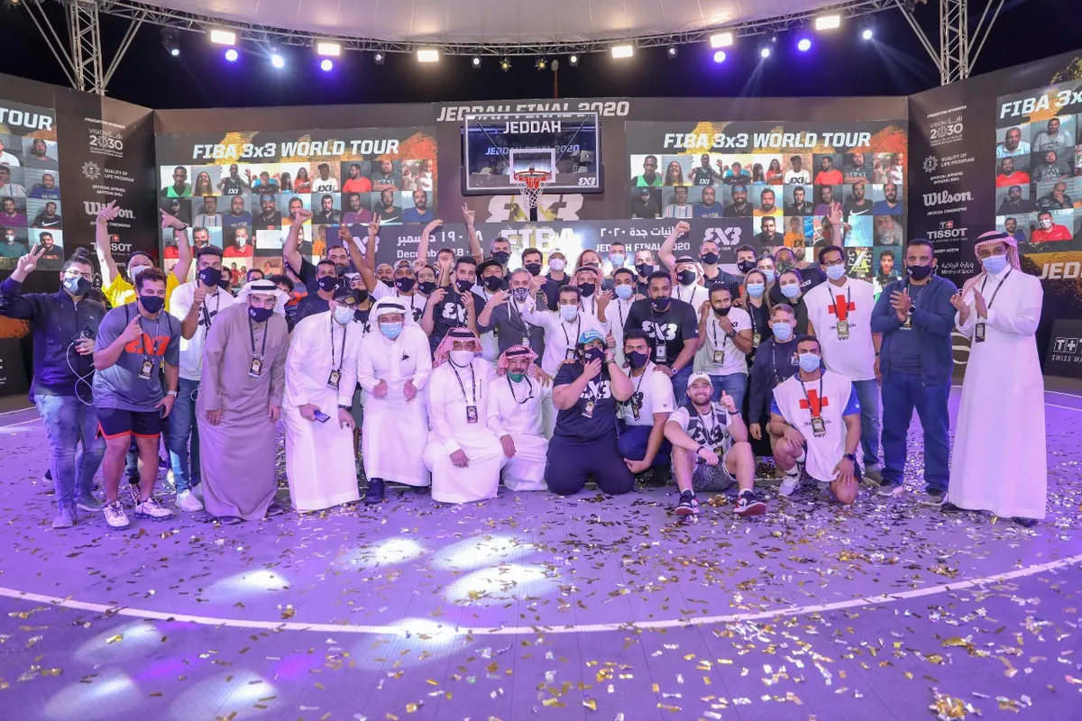 وزير الرياضة يتحدث عن عودة الجماهير إلى الملاعب السعودية