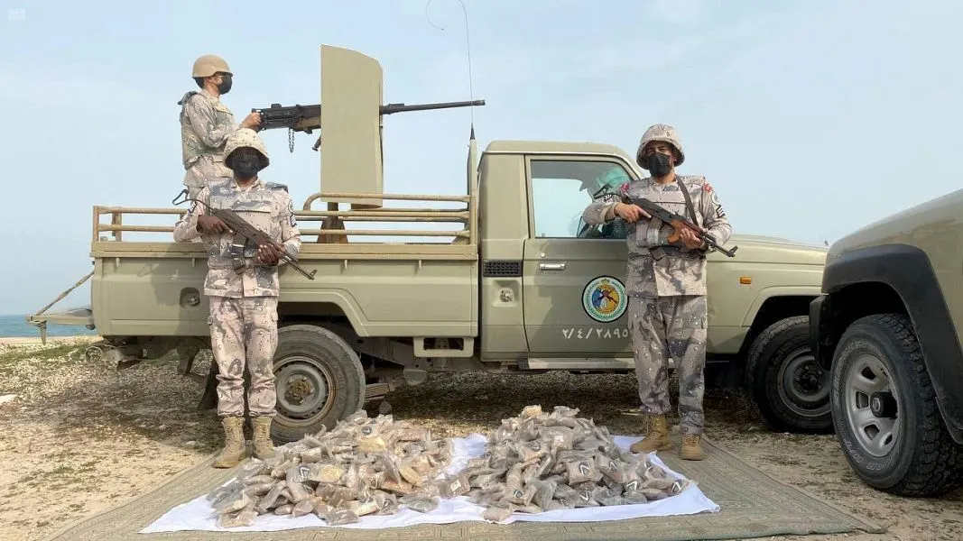 إحباط تهريب 750 ألف قرص مخدر إلى الخفجي بحراً