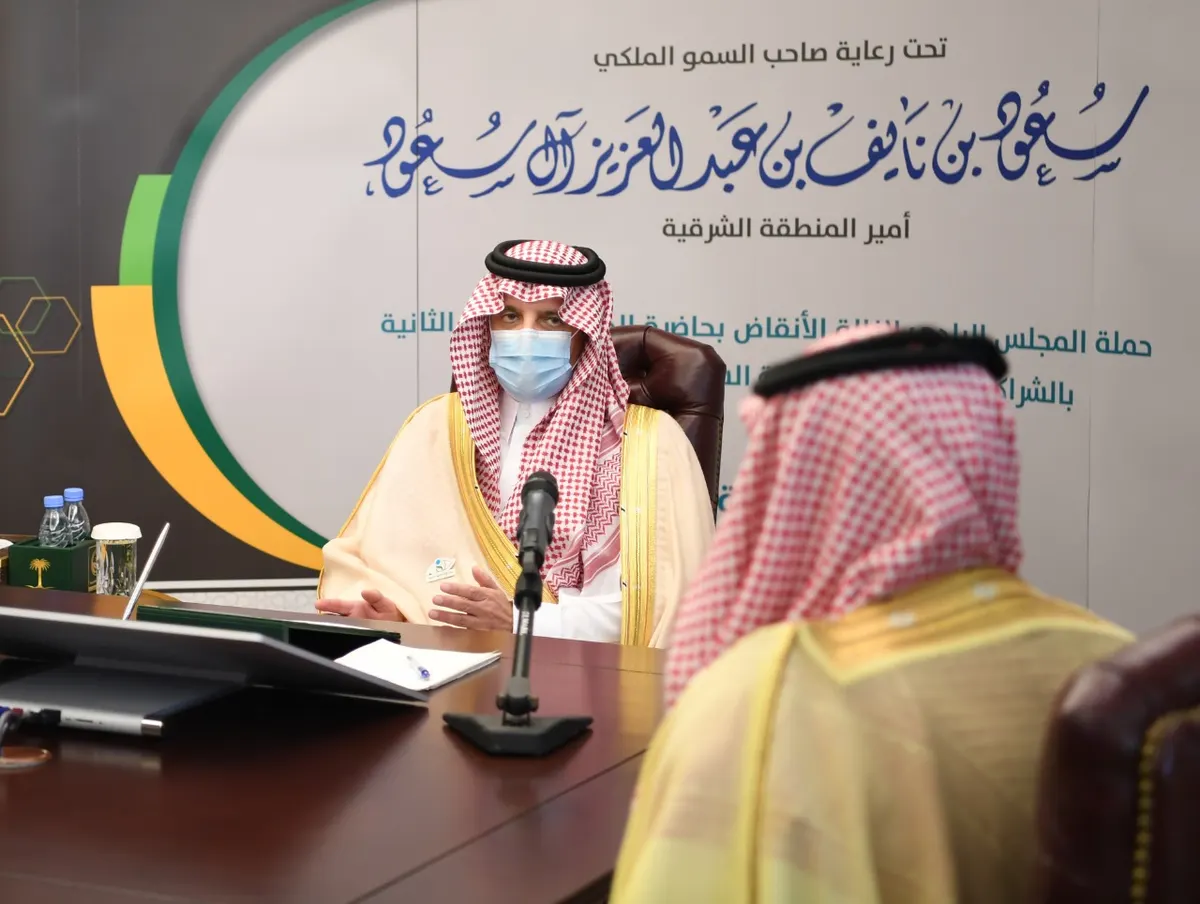 أمير الشرقية ونائبه: راقبوا شاحنات الأنقاض داخل الأحياء