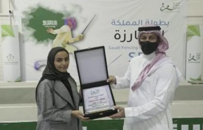 تكريم أول 3 حكّام سعوديات في تاريخ المبارزة