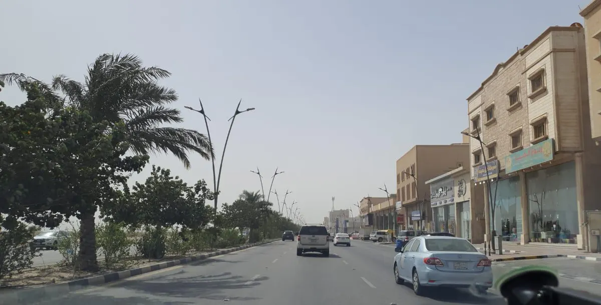 أمطار مركز الأرصاد وغباره لم يصلا إلى القطيف