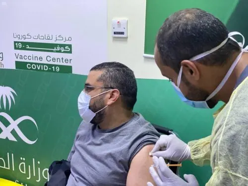 “جمعية الوبائيات”: لقاحات “كورونا” آمنة وفعالة في الوقاية من الفيروس