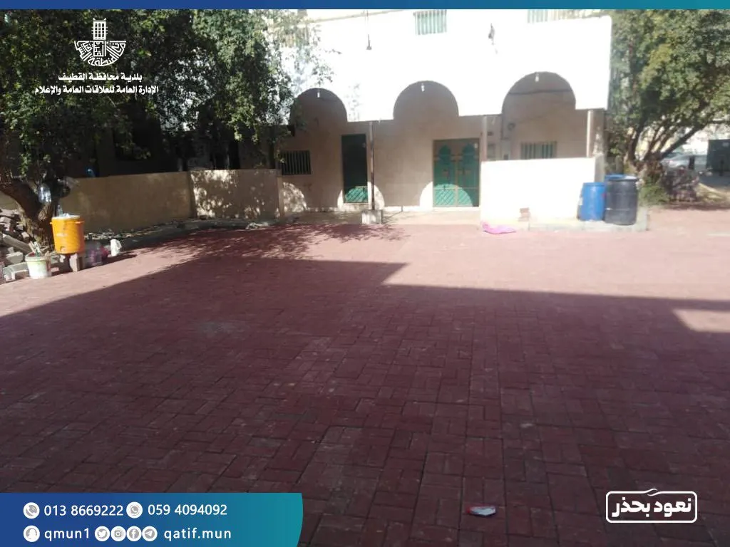 [صور] الجارودية.. تركيب 2000 متر مربع بلاط إنترلوك