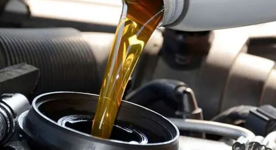 الغرف السعودية تكافح الغش في زيوت التشحيم