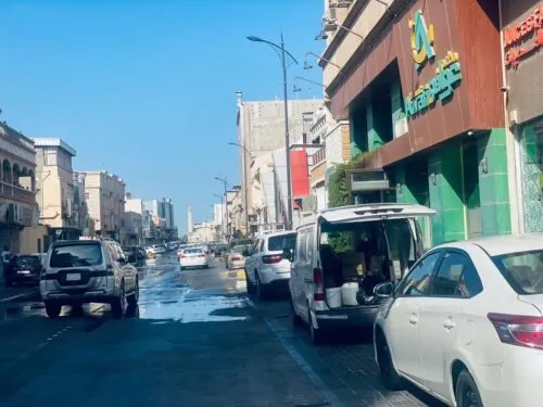 [تحديث] 200 ألف ريال خسائر حريق مطعم “عوافي” في صفوى