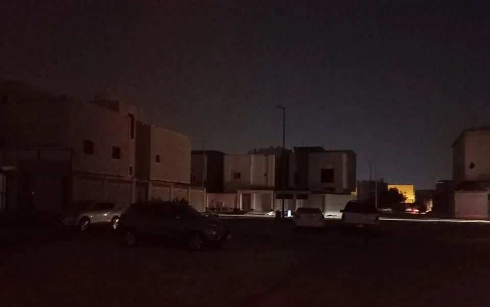 للمرة الثانية.. أجزاء من “الشاطيء” و “المحدود”.. ظلامٌ في ظلام