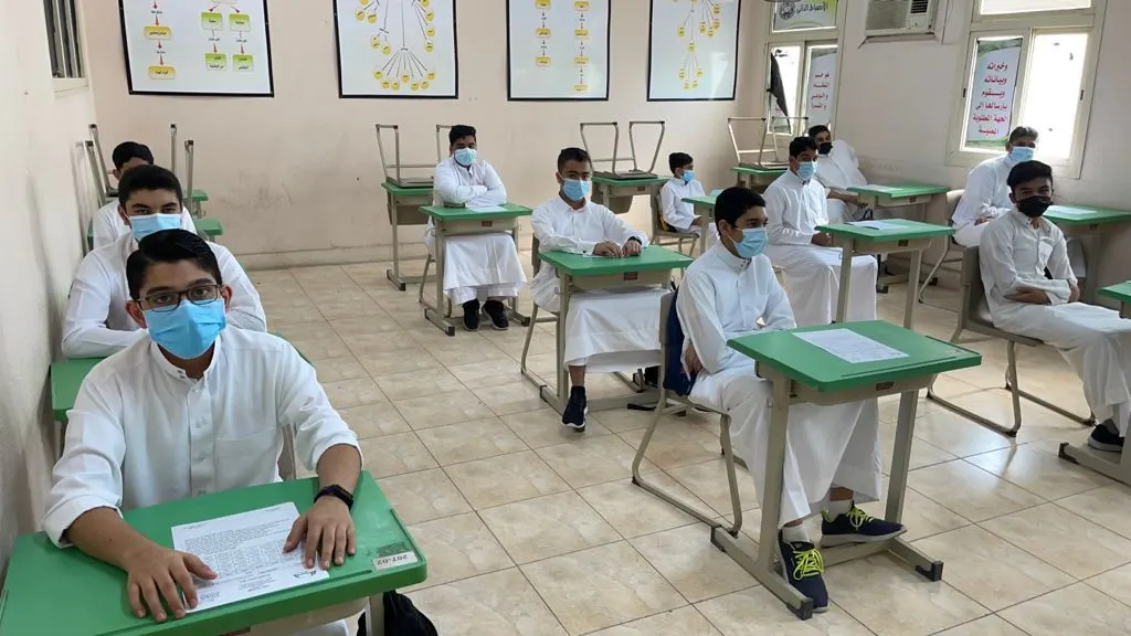 .. وعاد طلبة القطيف بعد أطول غياب عن المدارس.. 541 يوماً
