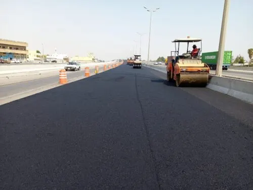 موظفو القطيف.. عبروا تقاطع الكورنيش «بسلام آمنين».. ماذا عن «الهاي واي»؟