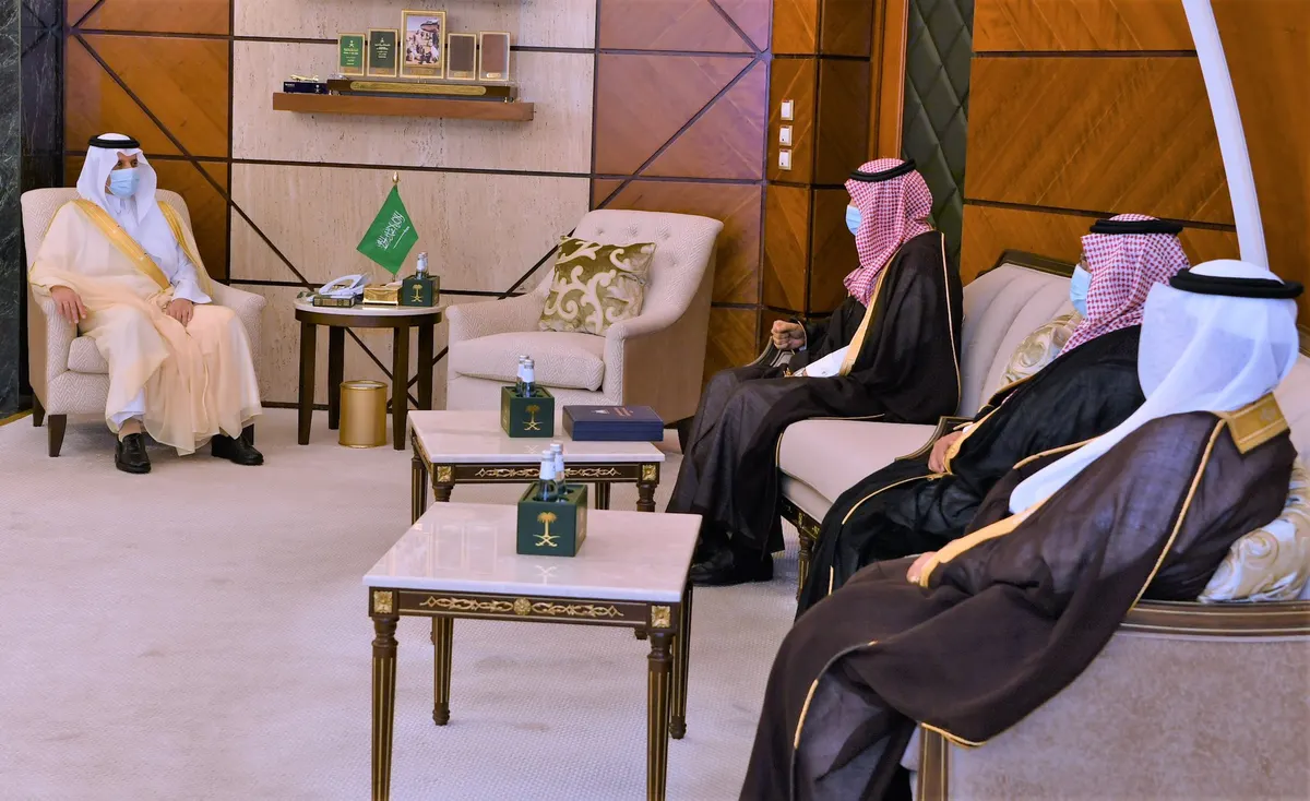 أمير الشرقية يُشيد بدور المجالس البلدية في المنطقة