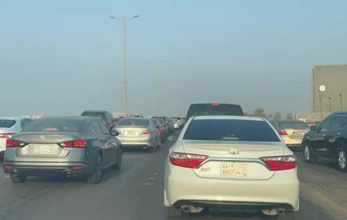 تقاطع كورنيش القطيف يتجاوز اختبار اليوم الأول من الدوام.. بنصف نجاح
