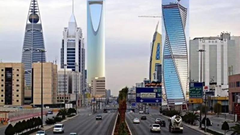 أبرزها العمل دون بطاقة تشغيل.. 11700 مخالفة نقل في شهر