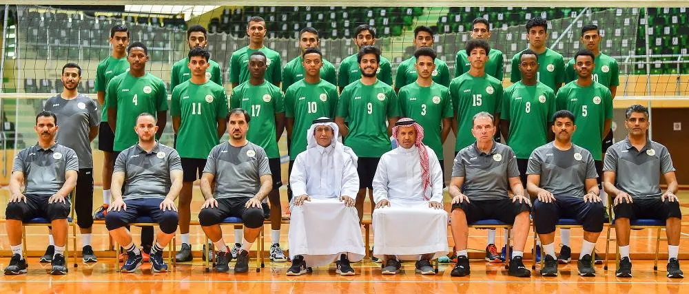 ناشئو الأخضر يعبرون الجسر لخوض “خليجية الطائرة” في المنامة