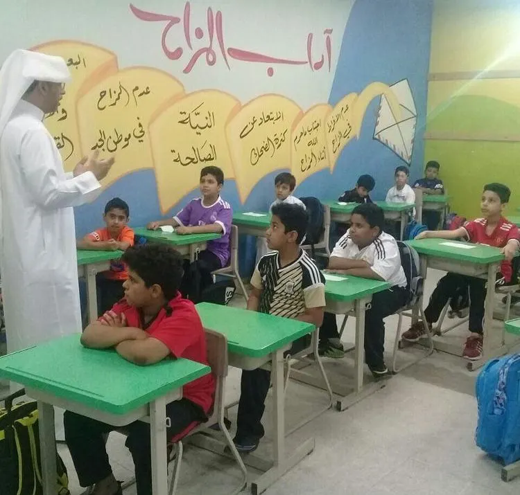 بعد عامين من الارتباك.. الطلاب يعودون غداً بلا تباعد