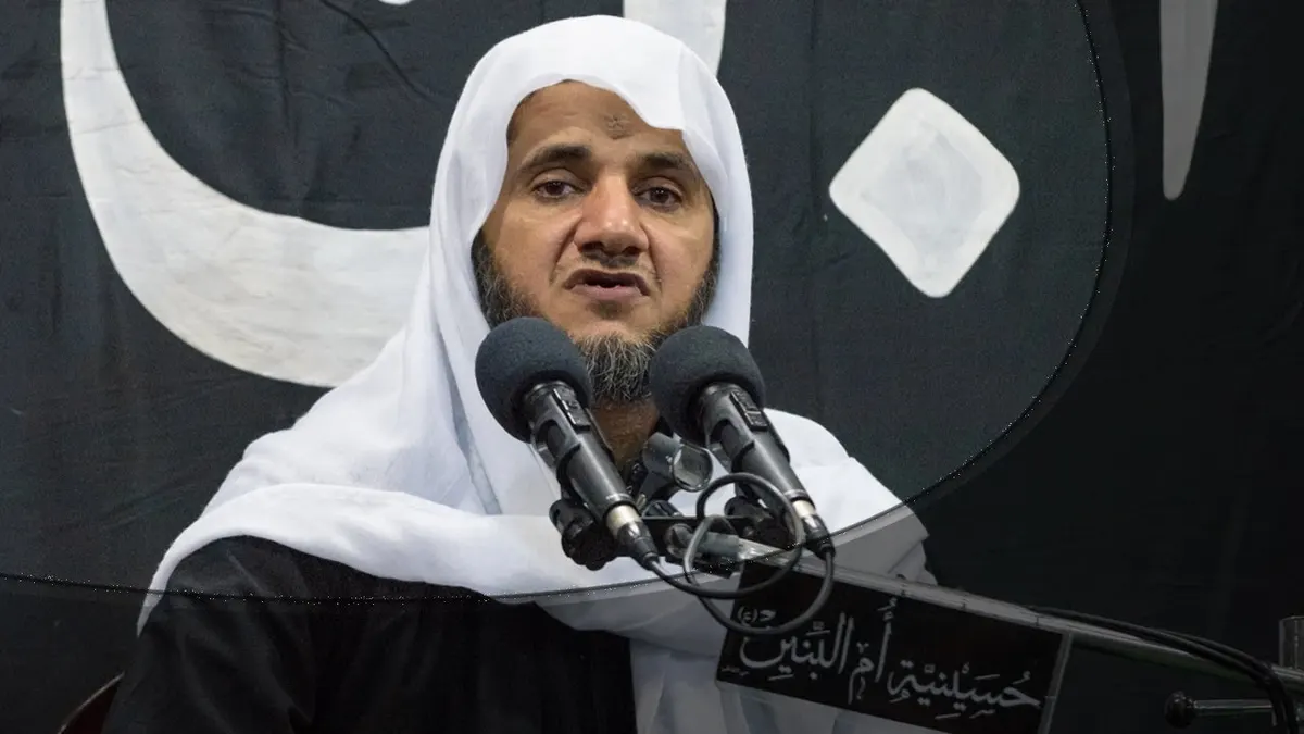 الملا عبدالجليل الزاهر غاضباً: سنطرد من يستخدم الجوال في الحسينيات