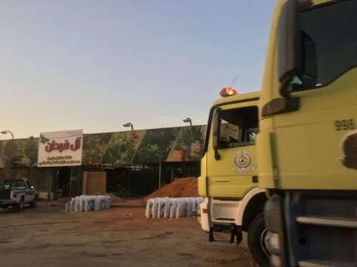حريق في مزارع خلف مشاتل سيهات