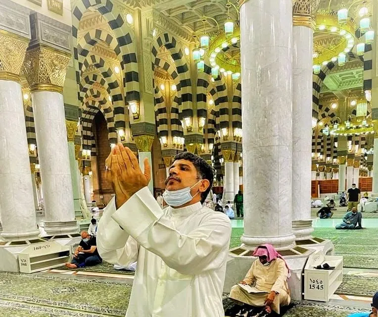 6 مُعاقين ومُسنين في رحلة.. من سيهات إلى رحاب المسجد النبوي