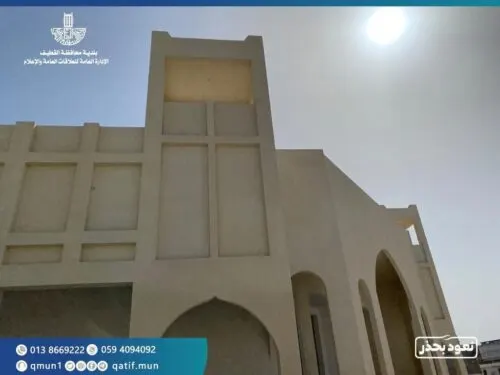 بعد تأخير 15 شهراً.. «الكهرباء» آخر ما تبقى لإنجاز سوق الخضراوات في القطيف