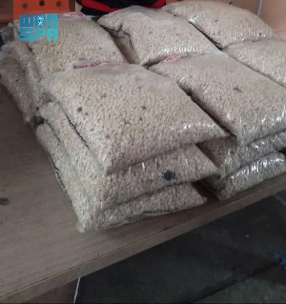 مهربون يخفون مليوني حبة مخدرة في مواد بناء