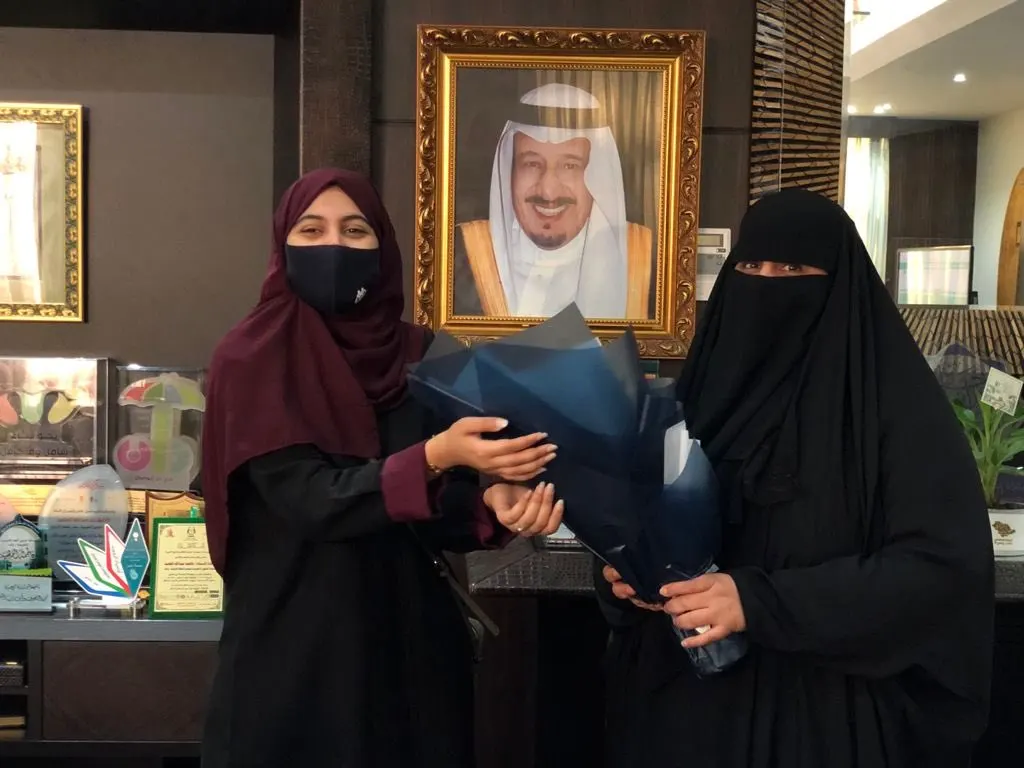 “تعليم الشرقية” تُكرم شهد آل قيصوم المتفوقة في “تحدي القراءة”