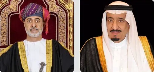 خادم الحرمين وولي العهد يعزيان سلطان عُمان في ضحايا “شاهين”