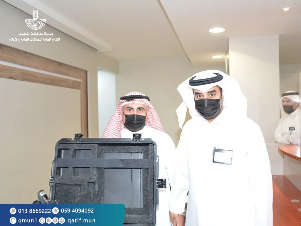 أحوال القطيف “المتنقلة” تقدم خدماتها في محكمة التنفيذ ومكتب الضمان والبلدية