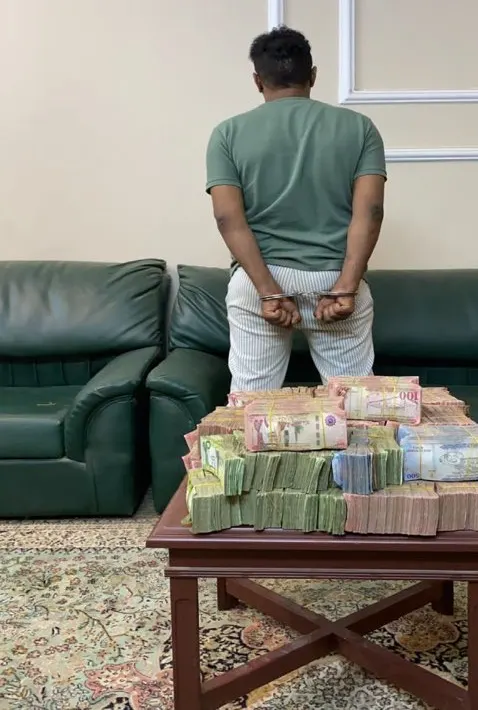 متسلل يمني «مليونير».. بأموال «مجهولة المصدر»